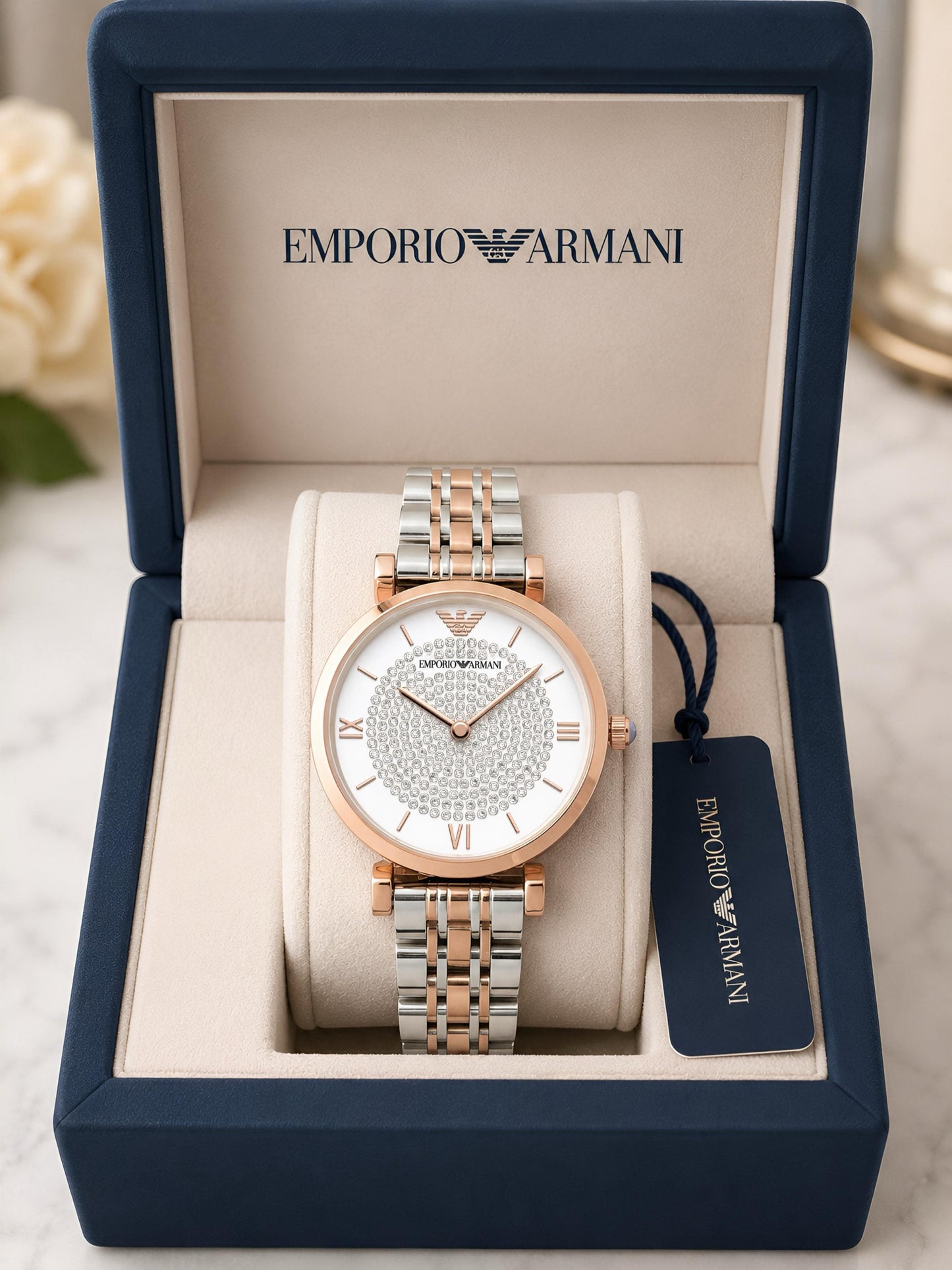 ✅ *Make a dazzling statement with this glitzed stainless steel rose gold watch Featuring Diamond face in the middle of the dial, you'll be sure to shine bright in any occasion.* ✅