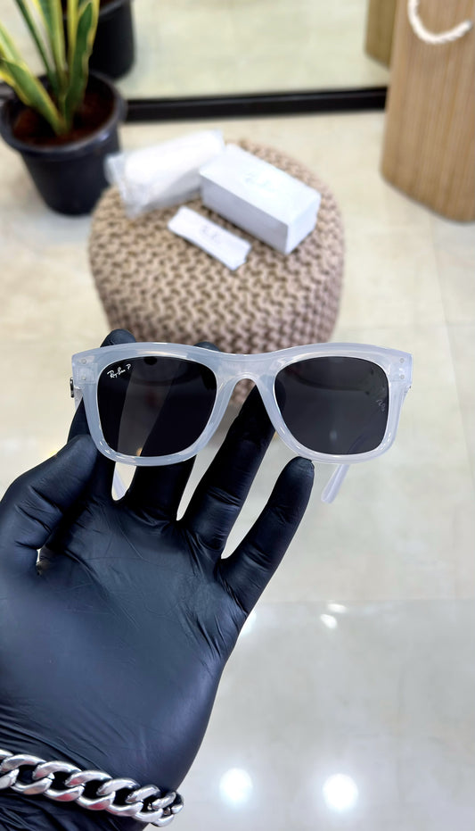 RAYBAN WHITE BLACK🌈 -MODEL NO:0502✌️ -RB REVERSE EDITION❤️