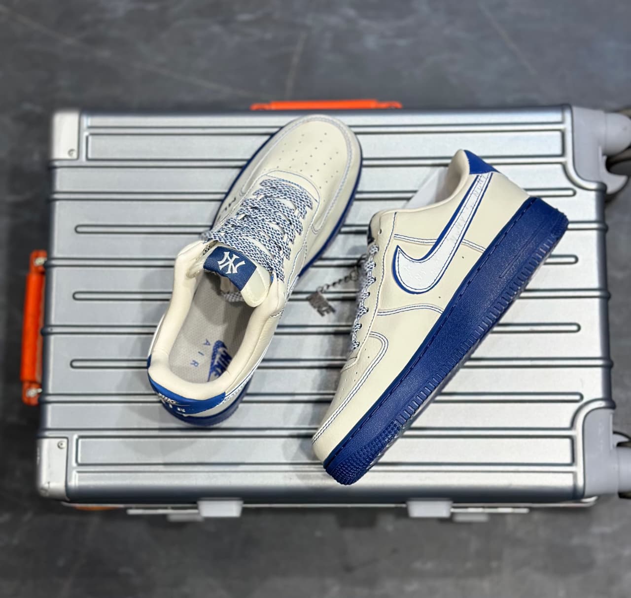 NIKE AIRFORCE ONE X MLB X NEW YORK YANKEES 2026*