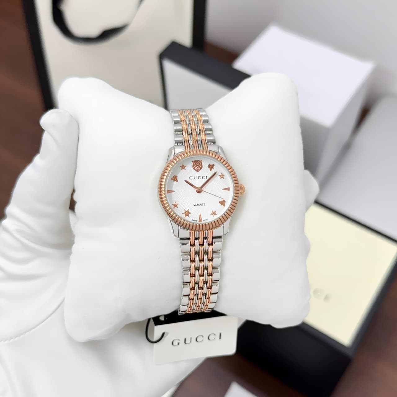 GUCCI ON YOUR WRIST, STYLE SPEAKS FIRST! ⌚